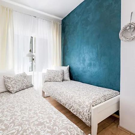 Appartamento Tina-2 By Interhome Traù